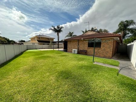 24 Lorikeet Crescent, 2168, Green Valley Nsw - Photo 2