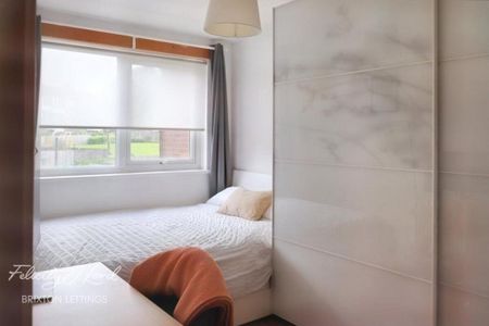 3 bedroom maisonette to rent - Photo 5