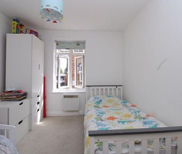 2 bedroom maisonette to rent - Photo 3
