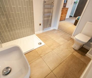 1 bedroom in a house share to rent - Photo 4