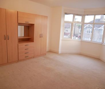 4 bedroom semi-detached house to rent - Photo 6