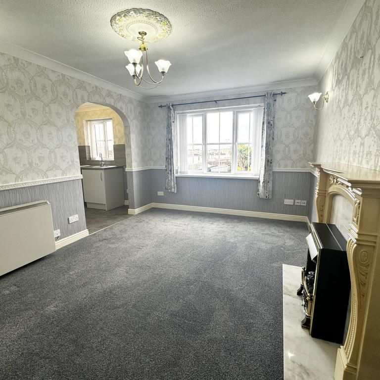 2 bedroom terraced house to rent - Photo 1