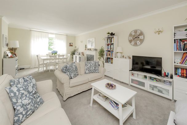 Holland Park Terrace, W11 - Photo 1