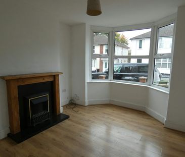 Flat to rent on - Photo 1