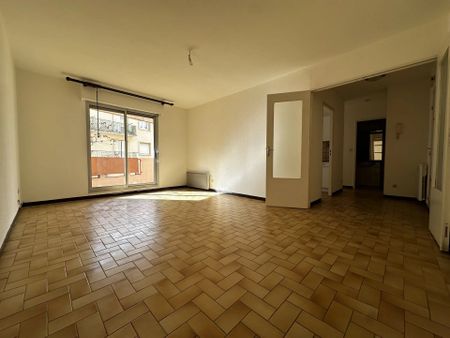 Location Appartement 2 pièces 52 m2 à Clermont-l'Hérault - Photo 3