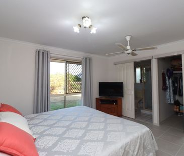 27 Moonbi St, 4655, Scarness Qld - Photo 6