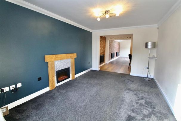 4 bedroom detached house to rent - Photo 1