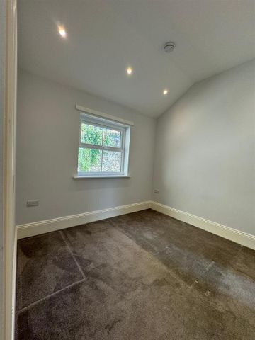 1 bed bungalow to rent in Ashworth Road, Rossendale, BB4 - Photo 4