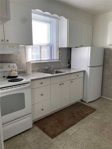 For Lease - 62 Falmouth Avenue, Toronto, Ontario - Photo 5