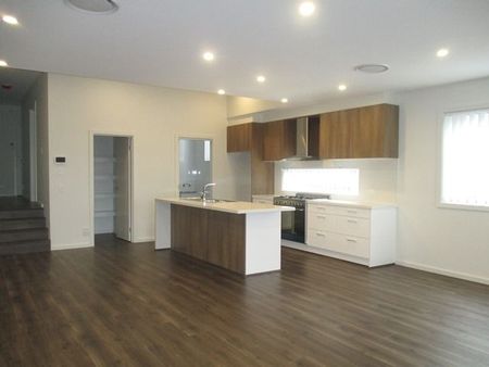 Beautiful Duplex Home - Photo 2