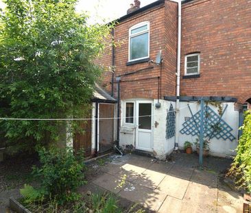 2 bedroom terraced house to rent - Photo 2