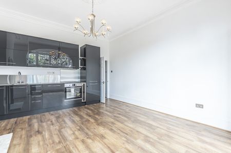 Conyers Road, London, SW16 - Photo 3