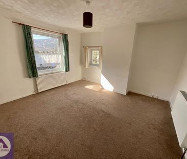 2 bedroom maisonette to rent - Photo 3