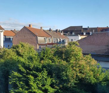 Moderne 2 Zimmer-Dachgeschosswohnung mit hochwertiger Einbauküche - Foto 4