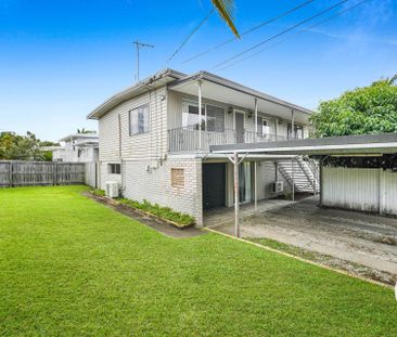 Large Family Home - Photo 6