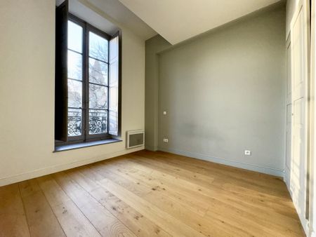 NIMES CENTRE - VICTOR HUGO - BEAU T3 RENOVÉ - Photo 5