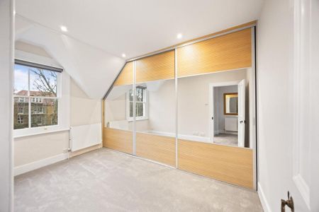 2 bedroom flat to rent - Photo 3