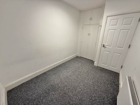 Clytha Square - Photo 3