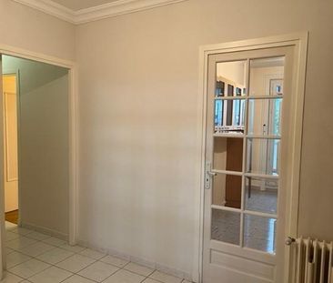 Location Appartement 4 pièces 91m² LYON 5ème - Photo 3