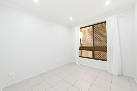 Duplex in Currimundi - Photo 3