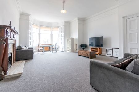 0040L - Bruntsfield Place, Edinburgh, EH10 4DQ - Photo 3