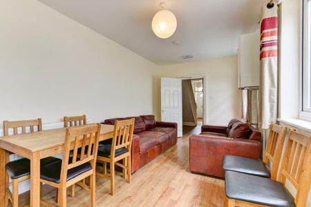 6 bedroom house to rent - Photo 4