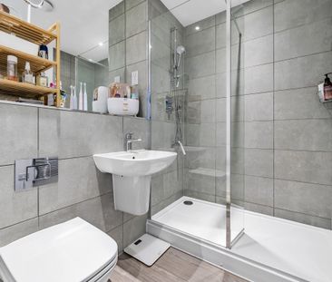 Flat to rent - Adit Road, Erith, DA8 - Photo 6