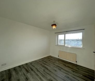 378 Firmount Drive, Antrim, BT41 1JH - Photo 4