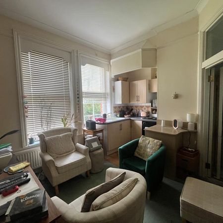 Studio to rent - Photo 4