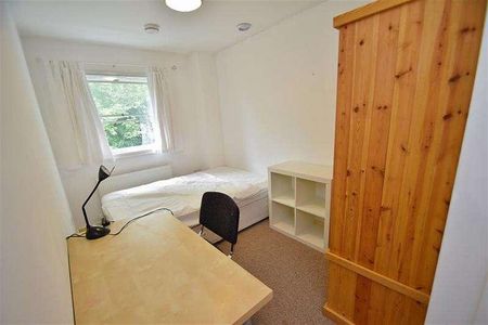 Sparkford Close, SO22 - Photo 5