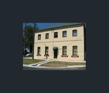 Large bedsit -Available 24/12/25 !!!! - Photo 6