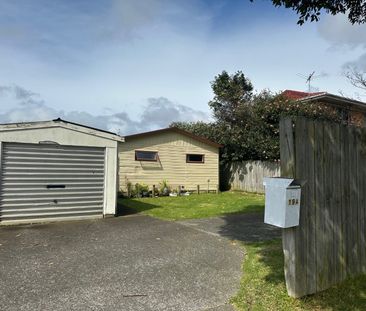 Cozy 3-Bedroom Family Home - Photo 2