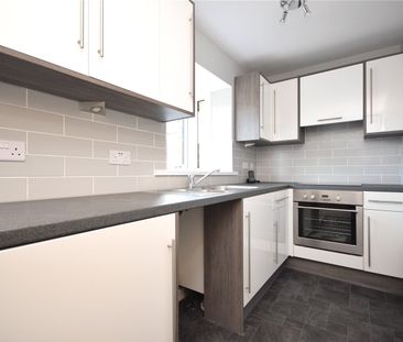 9, Leventhorpe Way, Oulton, Leeds, West Yorkshire, LS26 8NH - Photo 6