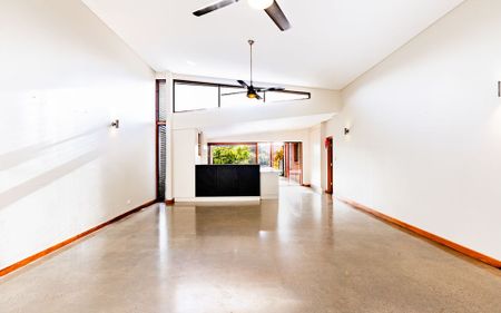 Spacious Family Home in a Quiet Coastal Pocket of Grange - Photo 2