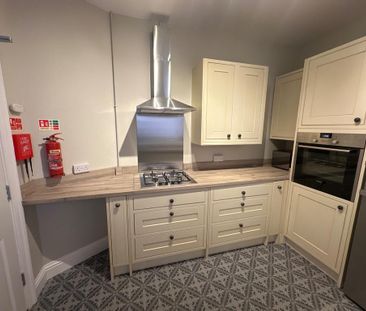 1 bedroom in a house share to rent - Photo 5