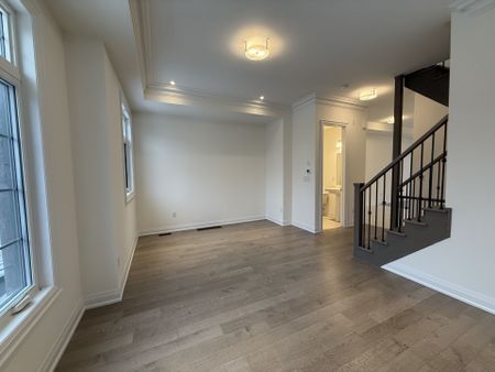 For Lease - 28 Gardeners Lane, Markham, Ontario - Photo 2