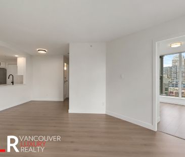 Condo in Downtown Vancouver, BC - Photo 2