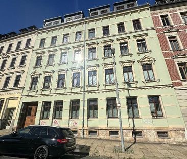 Traumhafte Denkmal-Wohnung mit Lift, Balkon, Parkett, Design Bad - Photo 1