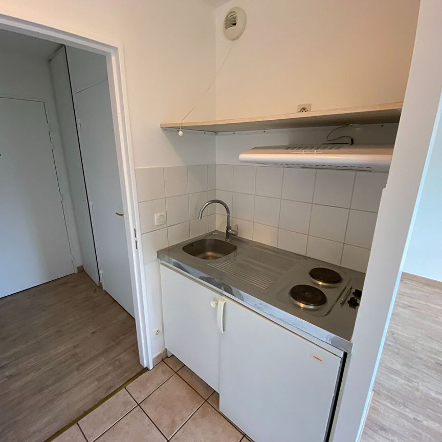 Location appartement 1 pièce, 23.62m², Le Plessis-Robinson - Photo 1