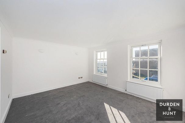 3 bedroom end of terrace house to rent - Photo 1