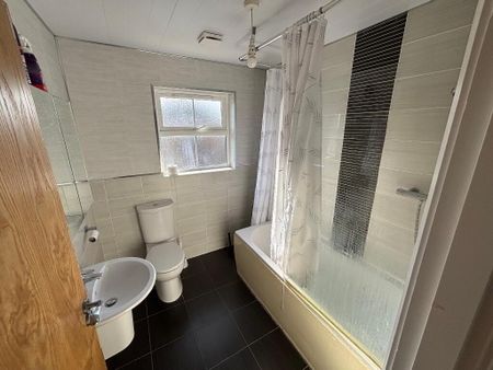 26 Holstein Crescent, Lisburn, BT28 2RS - Photo 3