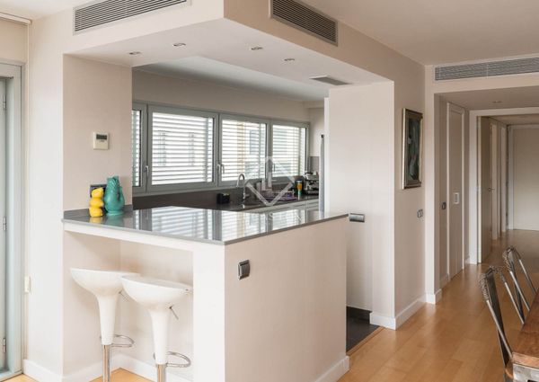 Excellent 3 Bedroom apartment with 9m² terrace for rent in Poblenou, Barcelona