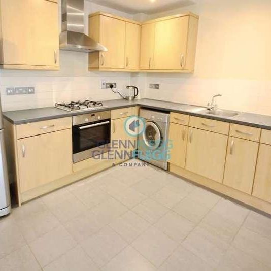 Langley, Slough, Berkshire, SL3 - Photo 1