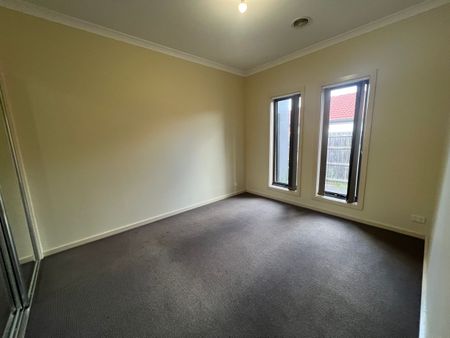 3/5 Kennedy Street, Glenroy, VIC 3046 - Photo 4