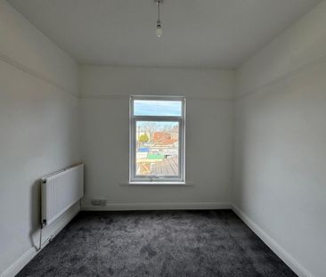 2 bedroom House To Let - Photo 2