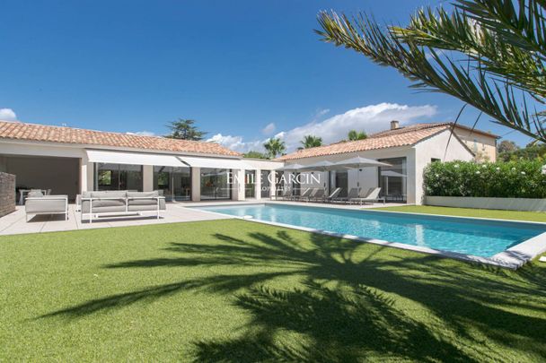 Villa contemporaine à louer - Saint-Tropez -A pied du centre ville - Photo 1