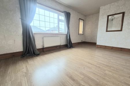 Ryecroft Crescent - Photo 3