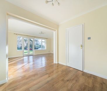 Heather Way, Hindhead, Surrey, GU26 - Photo 2