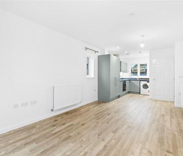 2 bedroom terraced house to rent - Photo 4