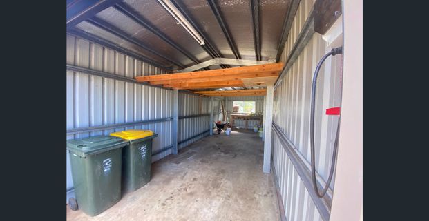 SEEING IS BELIEVING! - Photo 1